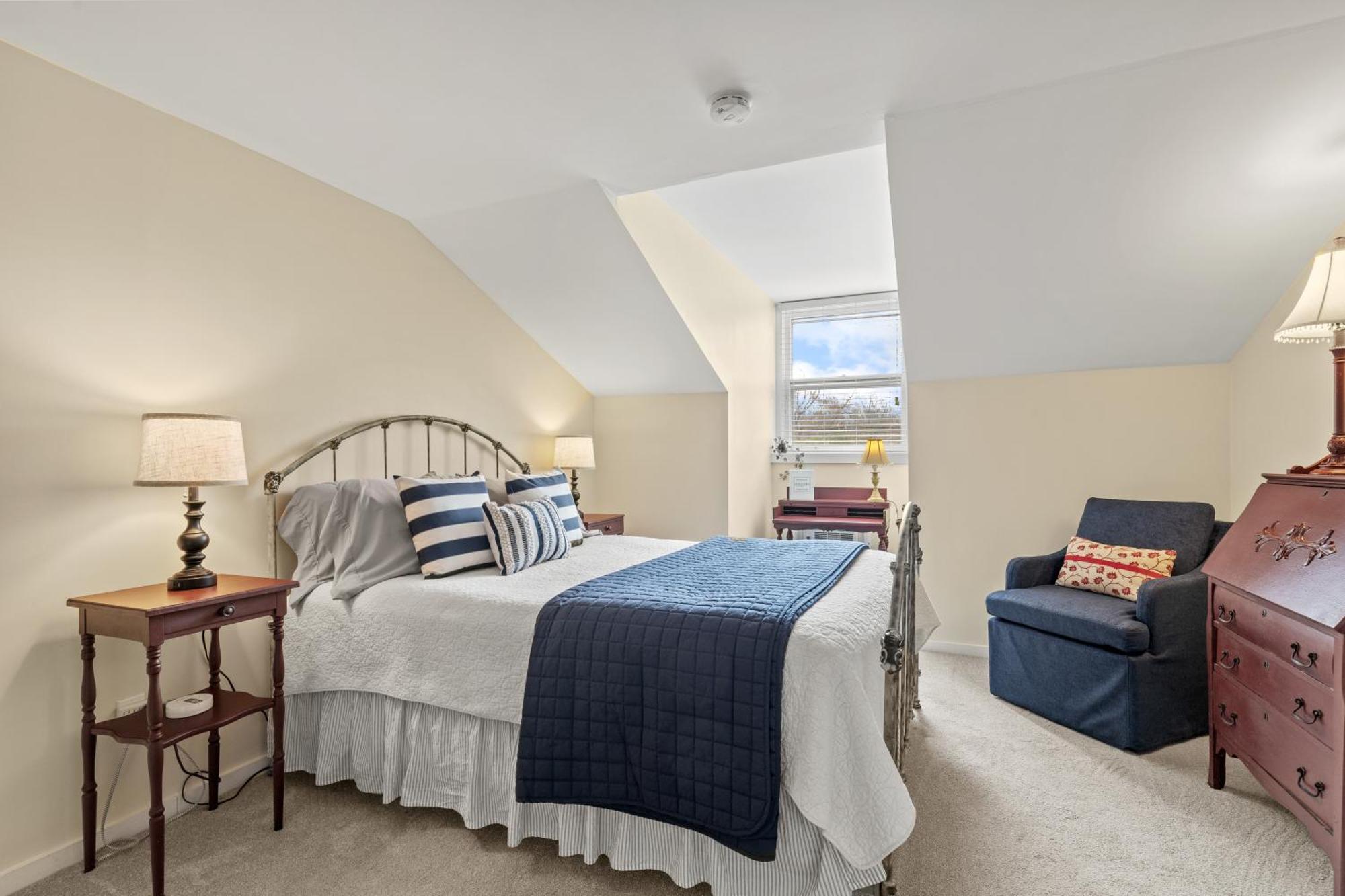The Captain Stannard Westbrook Room photo