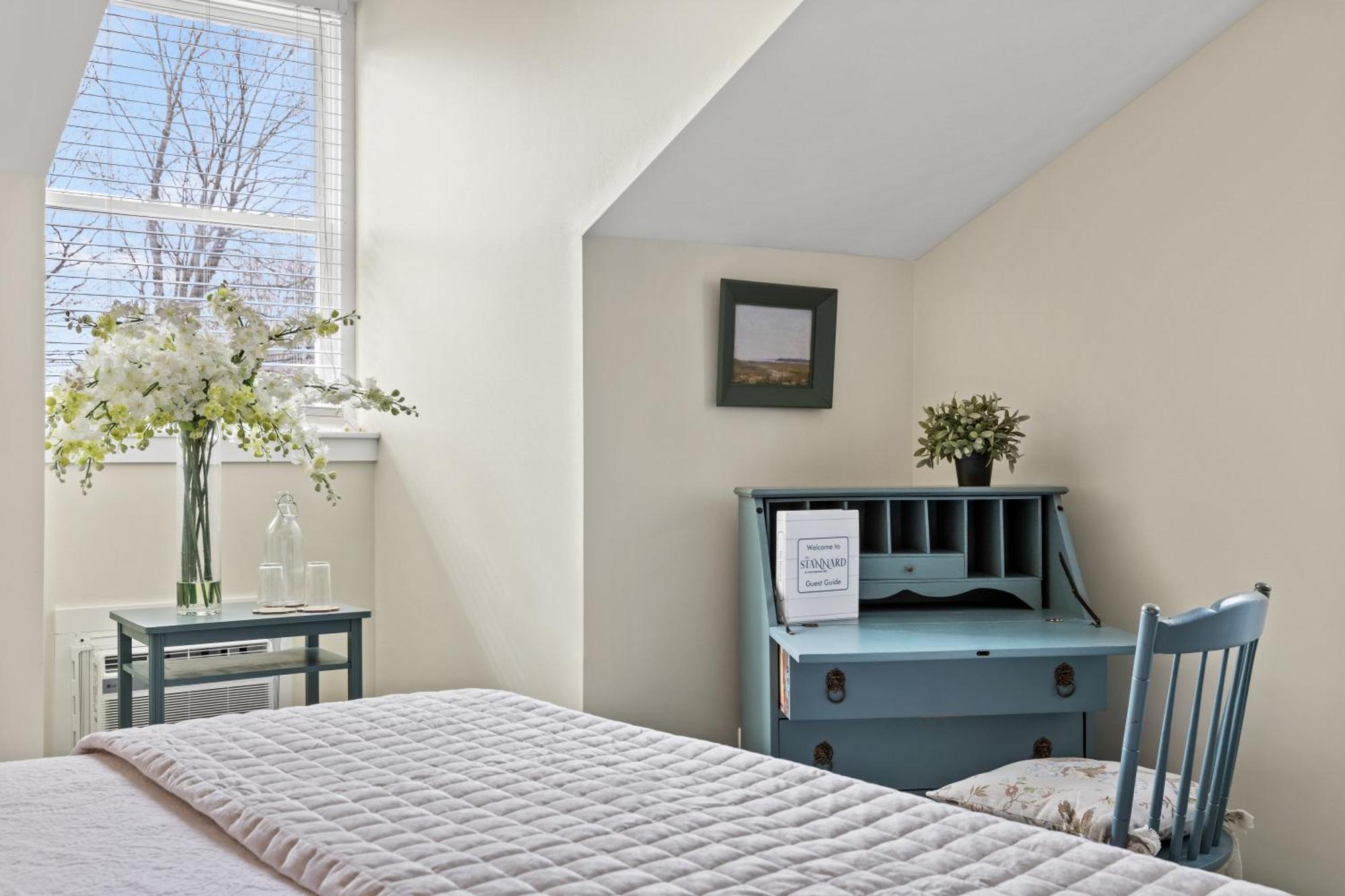 The Captain Stannard Westbrook Room photo